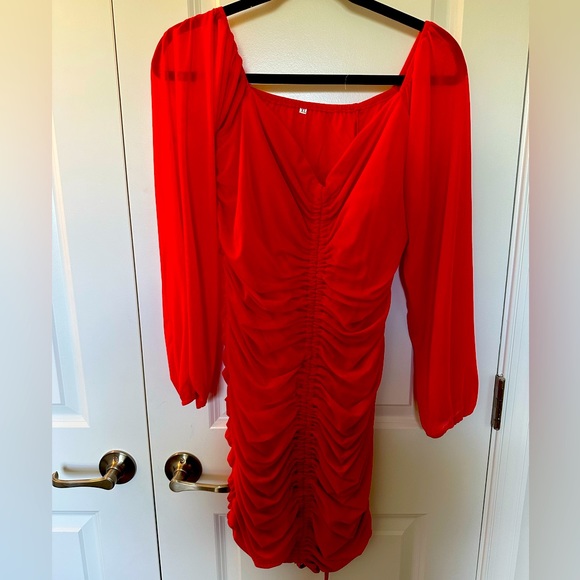 Bodycon Red Dress - Picture 2 of 2